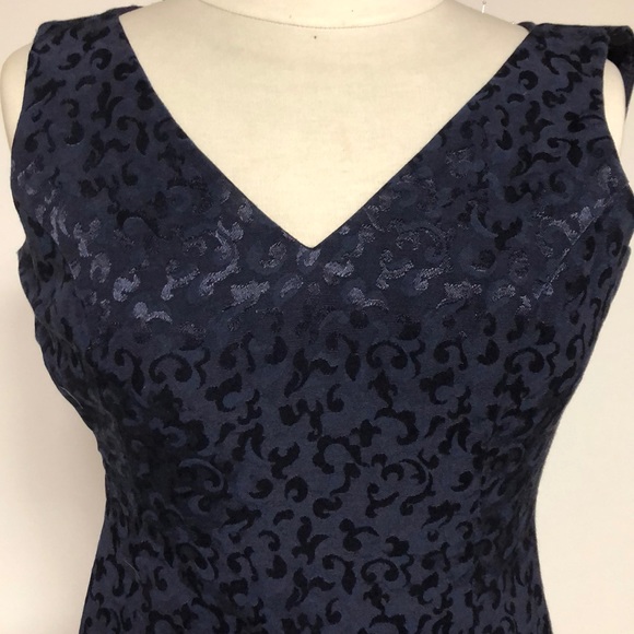 Ladies short navy blue dress. - Picture 1 of 7